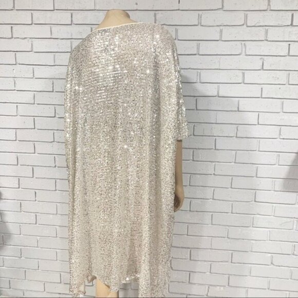 Zara Women’s Sequin Knit Ecru Cape - Picture 9 of 12